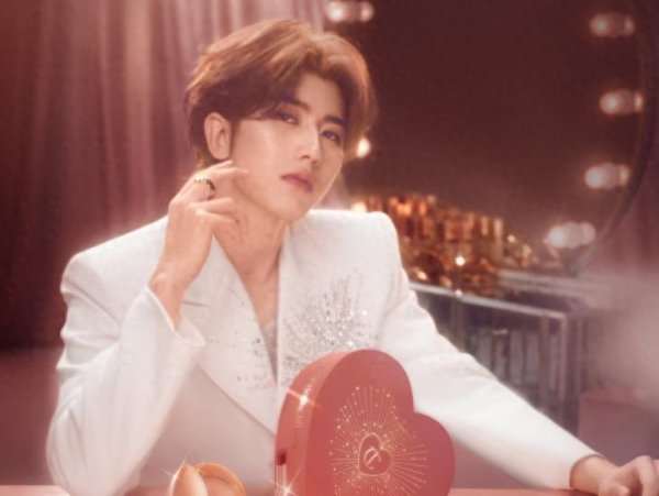 开云体育(中国)官方网站有一位网红的票数却在不停飞腾-开云官网登录入口 开云app官网入口